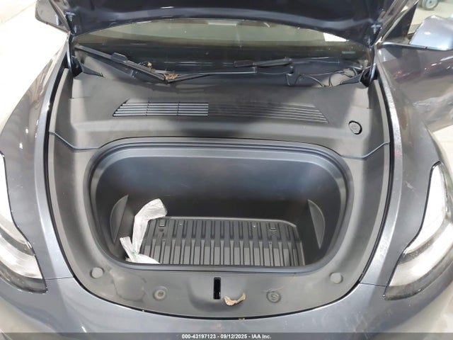 5YJYGDEE5MF111497 Tesla 2021