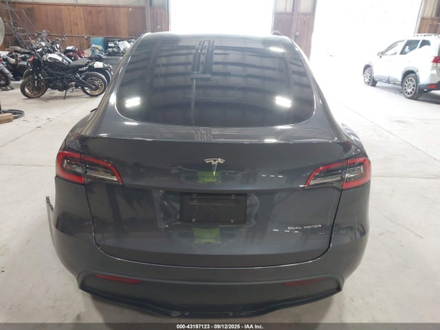 5YJYGDEE5MF111497 Tesla 2021