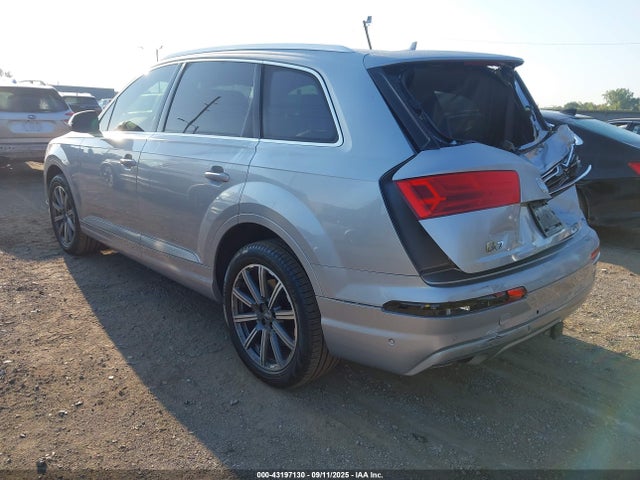2019 AUDI Q7 WA1VAAF78KD032262 Photo 2