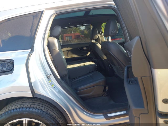 2019 AUDI Q7 WA1VAAF78KD032262 Photo 7