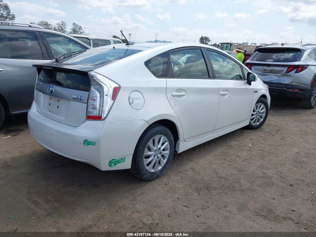 JTDKN3DP0F3068647 Toyota 2zr-fxe+3jm