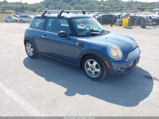 2010 MINI COOPER WMWMF3C57ATZ62317 Photo 0