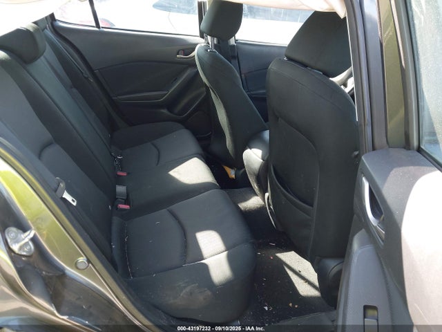 Mazda pe 2015 3MZBM1U72FM144484 Image 8