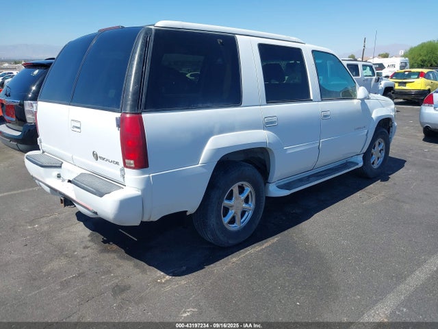 2000 CADILLAC ESCALADE 1GYEK63R7YR220833 Photo 3