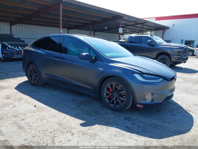 2016 TESLA MODEL X 5YJXCBE41GF003644 Photo 0