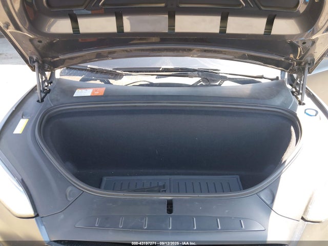 2016 TESLA MODEL X 5YJXCBE41GF003644 Photo 9