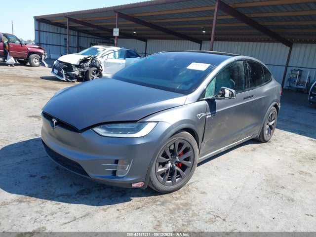 2016 TESLA MODEL X 5YJXCBE41GF003644 Photo 1