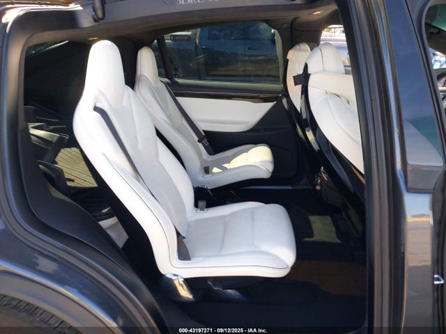 2016 TESLA MODEL X 5YJXCBE41GF003644 Photo 7