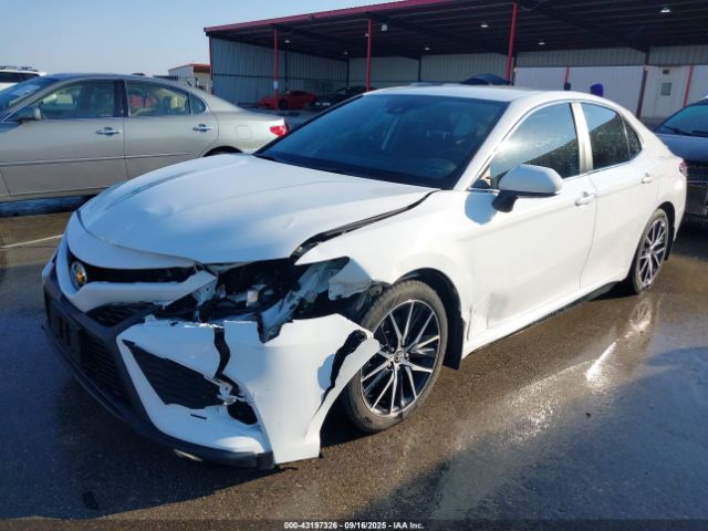2021 TOYOTA CAMRY 4T1G11AK3MU448194 Photo 1