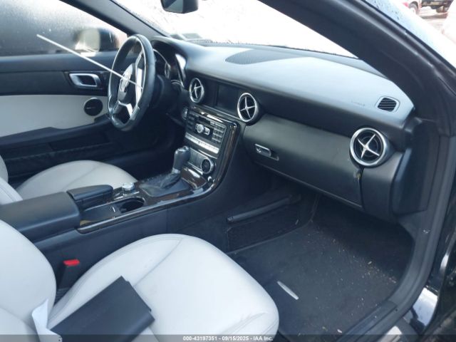 2015 MERCEDES-BENZ SLK 250 WDDPK4HA9FF101790 Photo 4