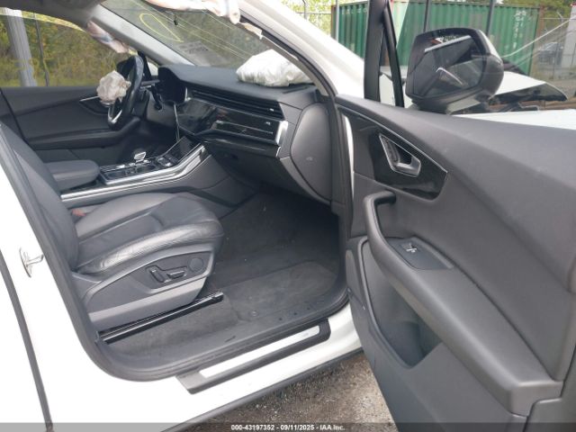 2020 AUDI Q7 WA1LXAF77LD003469 Photo 4