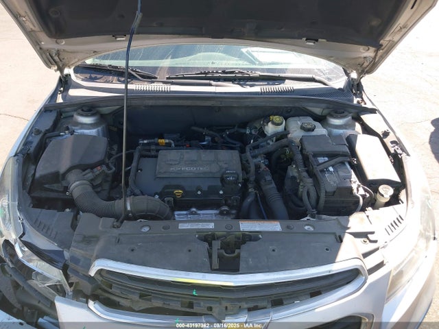 Chevrolet LUV 2015 1G1PC5SB0F7267570 Image 10