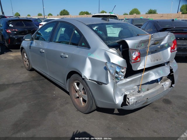 Chevrolet LUV 2015 1G1PC5SB0F7267570 Image 3