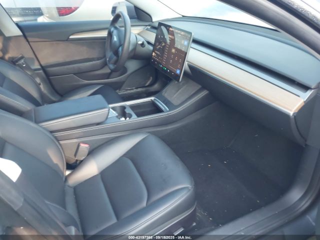 2022 TESLA MODEL 3 5YJ3E1EC4NF261115 Photo 4