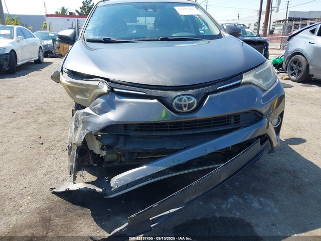 Toyota 2ar-fe 2017 2T3WFREV4HW361403 Image 6