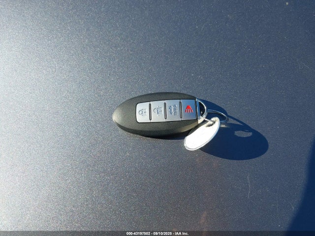 Nissan Sentra 2017 3N1AB7AP5HL697895 Image 11
