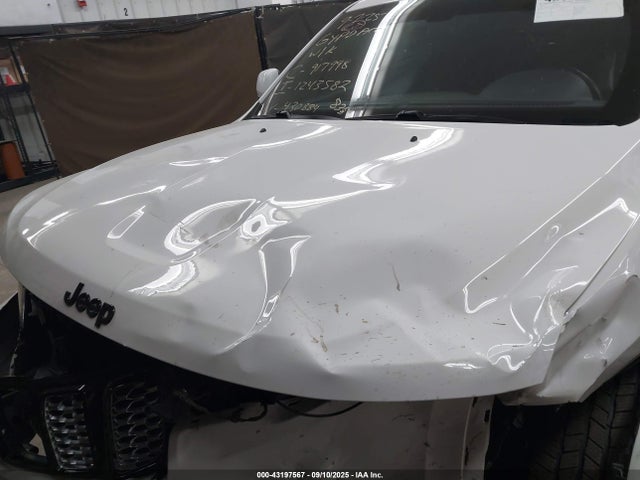 1C4RJEAG2JC430884 Jeep Grand Cherokee