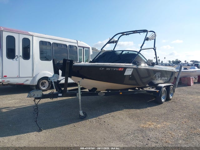 Продаж на аукціоні авто 2002 Correct Craft Other, vin: CTC27556E202, номер лоту: 43197581