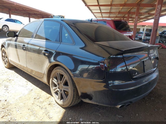 2010 AUDI A4 WAUBFAFL2AN036854 Photo 2