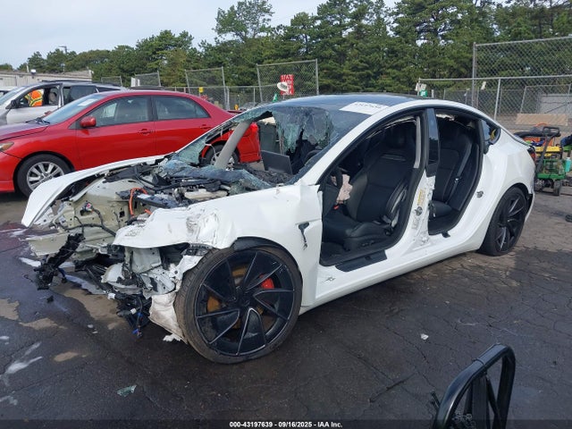 2024 TESLA MODEL 3 5YJ3E1ET6RF794461 Photo 1