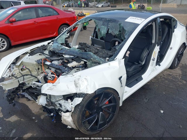 2024 TESLA MODEL 3 5YJ3E1ET6RF794461 Photo 5