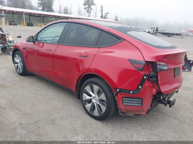 2021 TESLA MODEL Y 5YJYGDEE5MF079246 Photo 2
