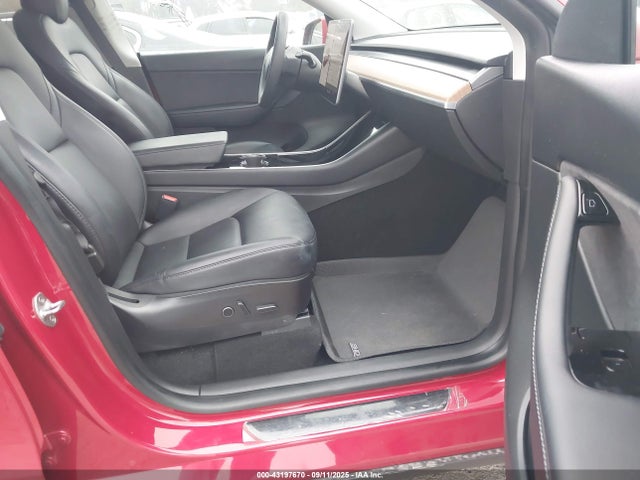 2021 TESLA MODEL Y 5YJYGDEE5MF079246 Photo 4