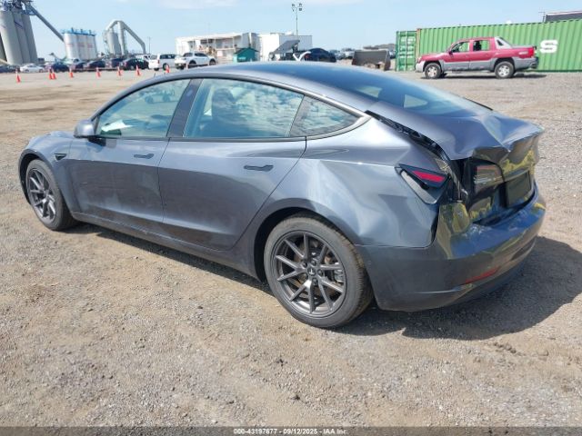 2021 TESLA MODEL 3 5YJ3E1EB5MF869392 Photo 2