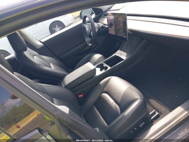 2021 TESLA MODEL 3 5YJ3E1EB5MF869392 Photo 4