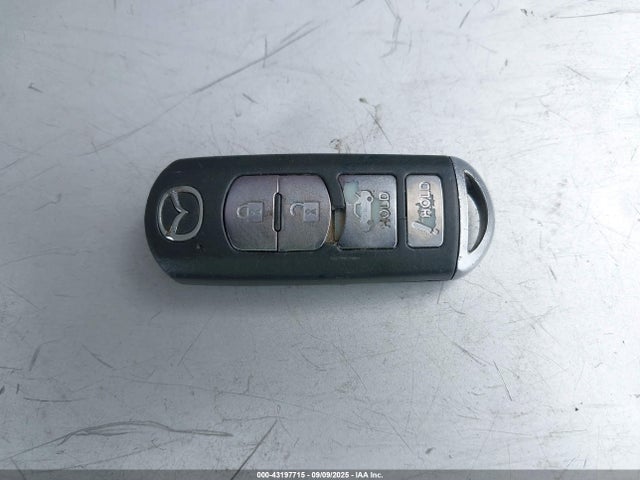 JM1BM1U78G1322643 Mazda pe
