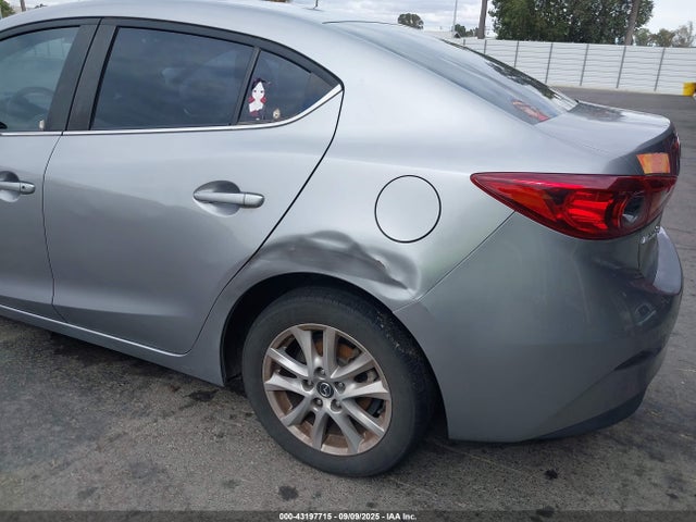JM1BM1U78G1322643 Mazda pe