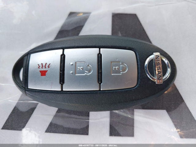 Nissan 2017 2017 5N1DR2MN2HC611243 Image 11