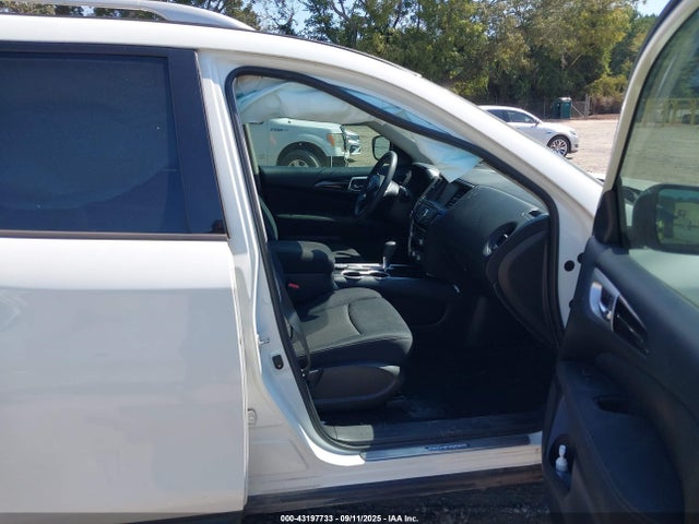 Nissan 2017 2017 5N1DR2MN2HC611243 Image 5