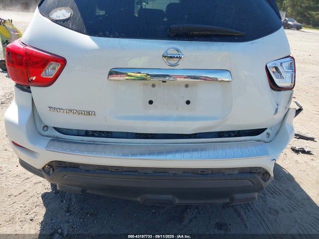 Nissan 2017 2017 5N1DR2MN2HC611243 Image 6