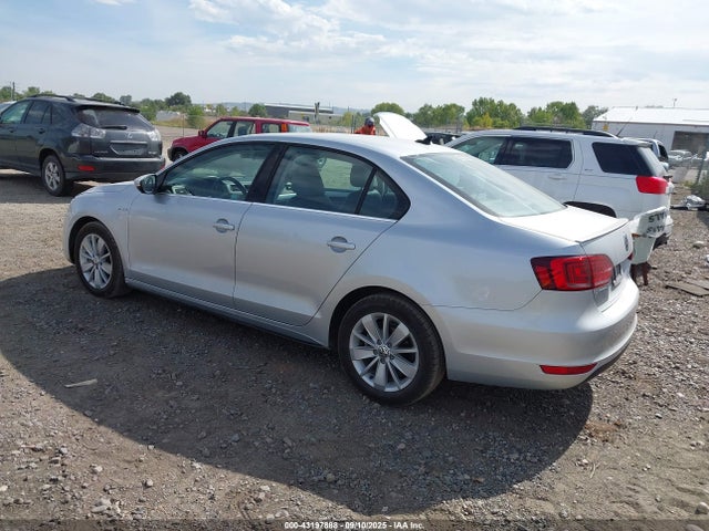 3VW637AJ6EM332396 Volkswagen Jetta