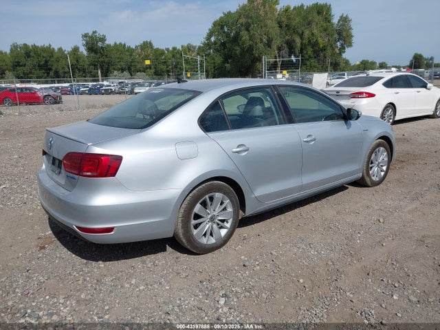 3VW637AJ6EM332396 Volkswagen Jetta
