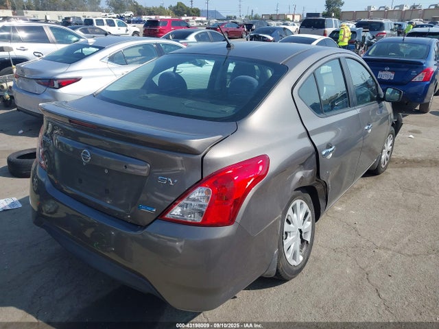 3N1CN7AP0FL822153 Nissan 2015