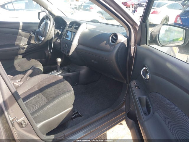3N1CN7AP0FL822153 Nissan 2015