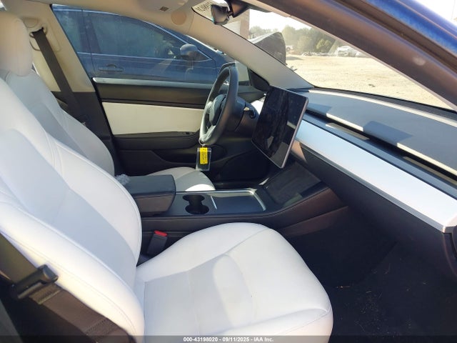 Tesla 2021 2021 5YJ3E1EA1MF853844 Image 5