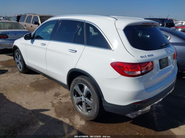 2016 MERCEDES-BENZ GLC 300 WDC0G4JB1GF057943 Photo 2