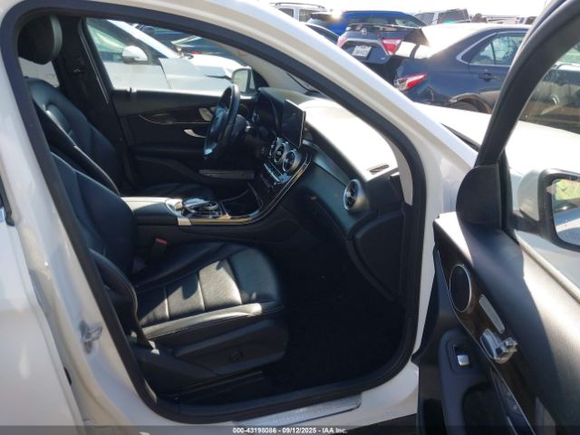 2016 MERCEDES-BENZ GLC 300 WDC0G4JB1GF057943 Photo 4