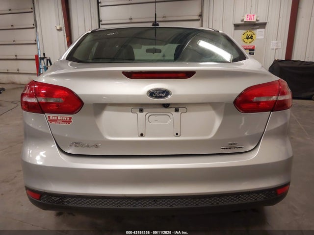 Ford Focus 2016 1FADP3F2XGL361080 Image 17