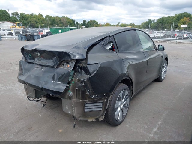 2023 TESLA MODEL Y 7SAYGDEEXPA127134 Photo 3