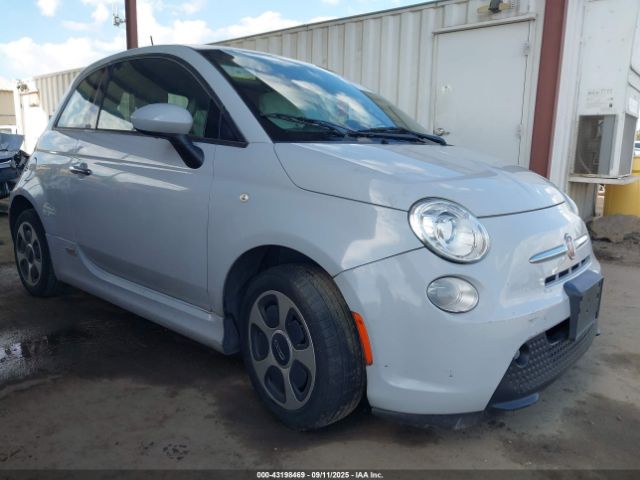 2017 FIAT 500E 3C3CFFGEXHT530091 Photo 0