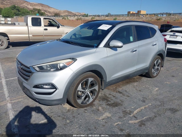 Hyundai 2016 2016 KM8J33A2XGU122571 Image 2