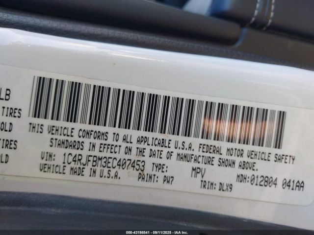 2014 JEEP GRAND CHEROKEE 1C4RJFBM3EC407453 Photo 8