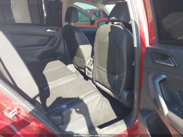 2018 VOLKSWAGEN TIGUAN 3VV3B7AX1JM025467 Photo 7