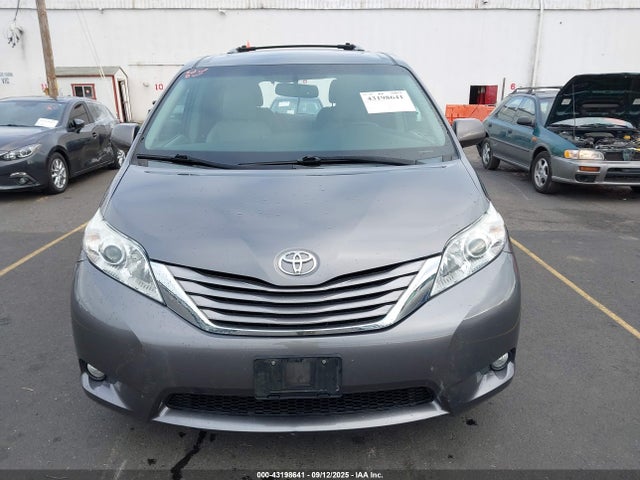 5TDDK3DC5FS114485 Toyota Sienna Xle Premium 7 Passenger