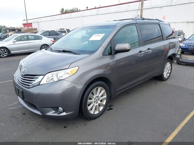 5TDDK3DC5FS114485 Toyota Sienna Xle Premium 7 Passenger