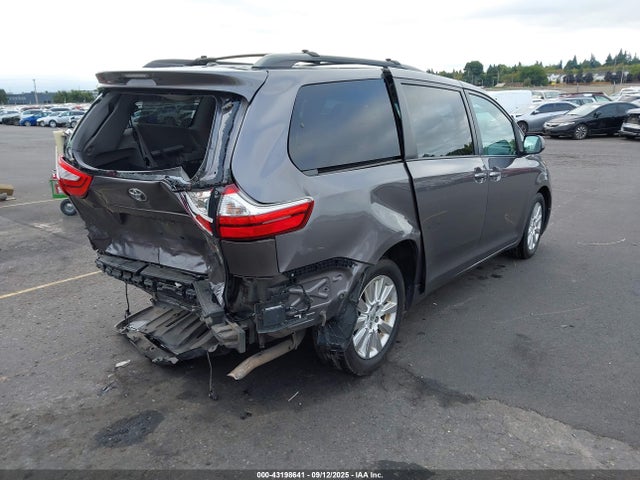 5TDDK3DC5FS114485 Toyota Sienna Xle Premium 7 Passenger